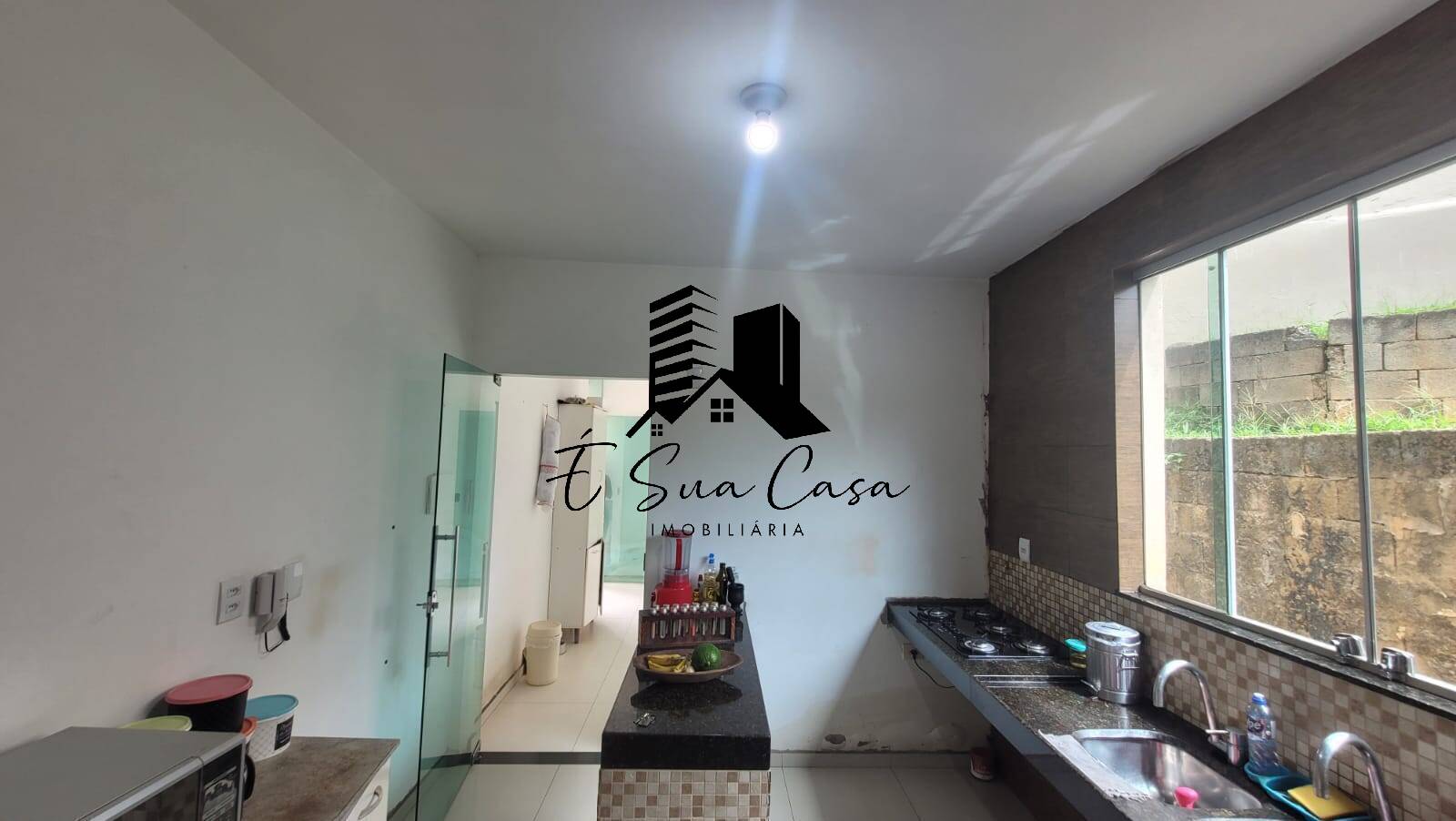 Casa à venda com 4 quartos, 203m² - Foto 8