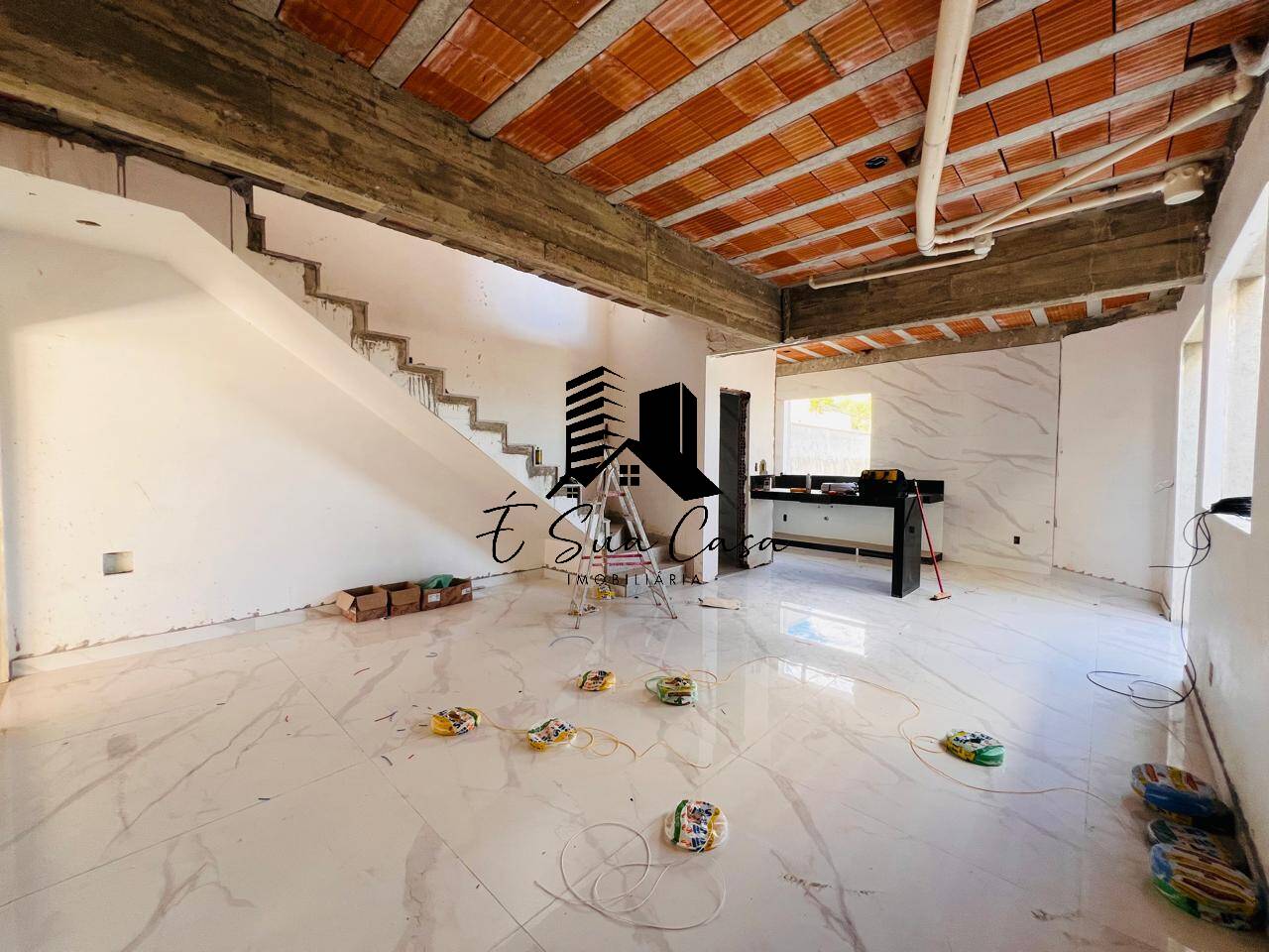 Casa à venda com 3 quartos, 169m² - Foto 7