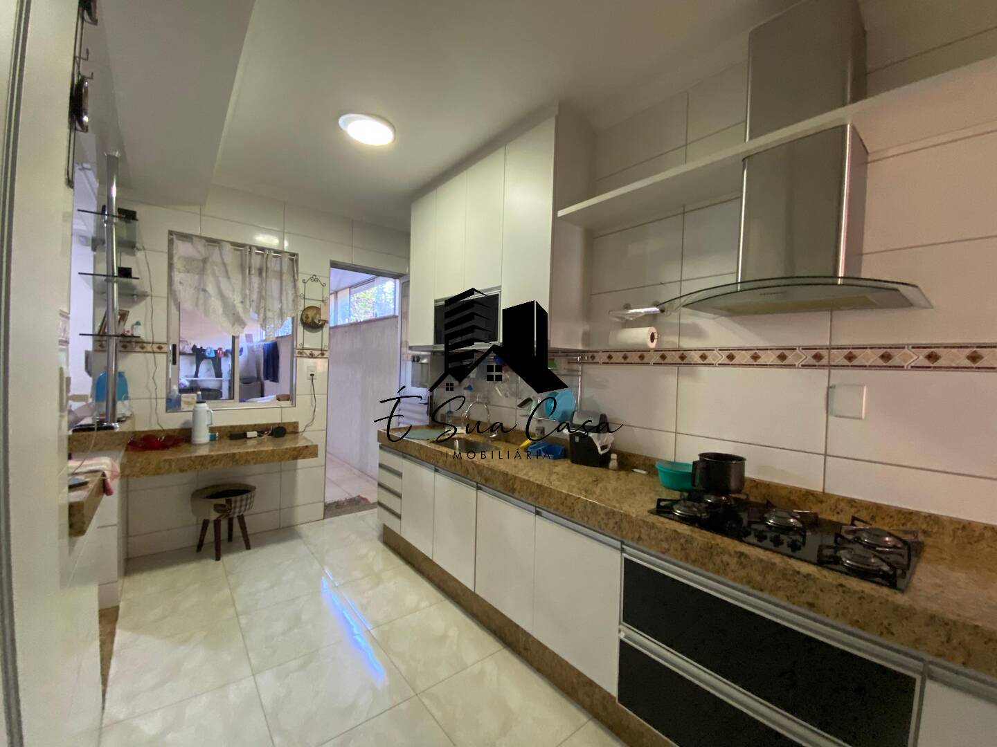 Apartamento à venda com 3 quartos, 105m² - Foto 6