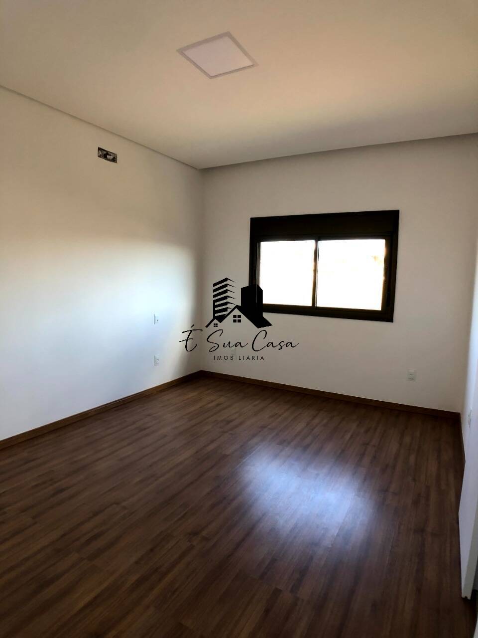 Casa à venda com 4 quartos, 265m² - Foto 13