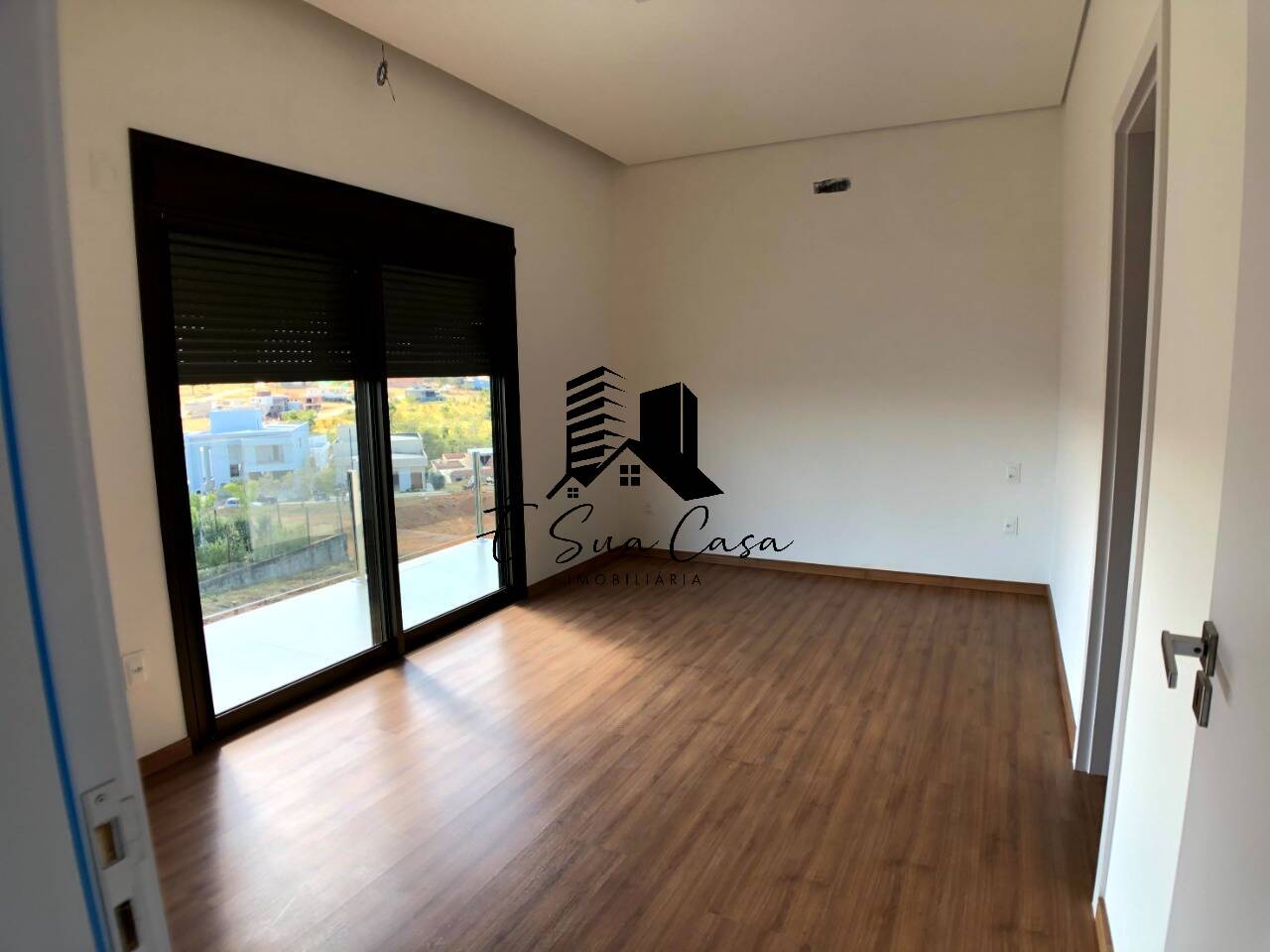 Casa à venda com 4 quartos, 265m² - Foto 15