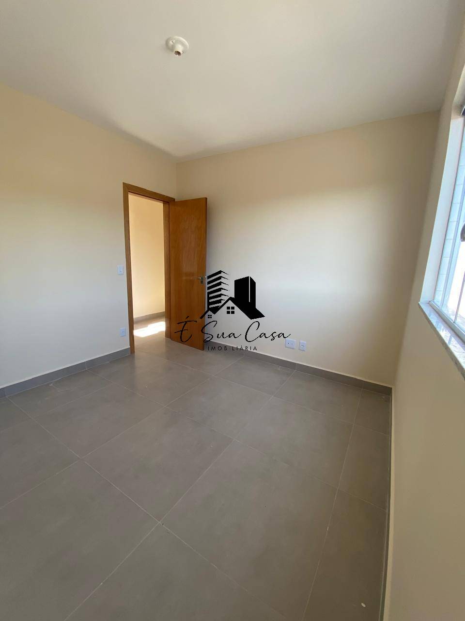 Apartamento à venda com 2 quartos, 62m² - Foto 12