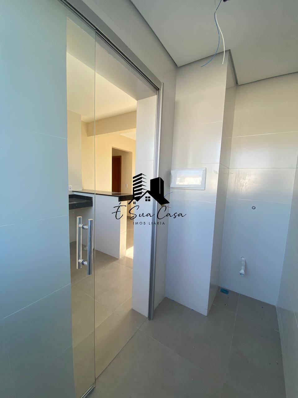 Apartamento à venda com 2 quartos, 62m² - Foto 28