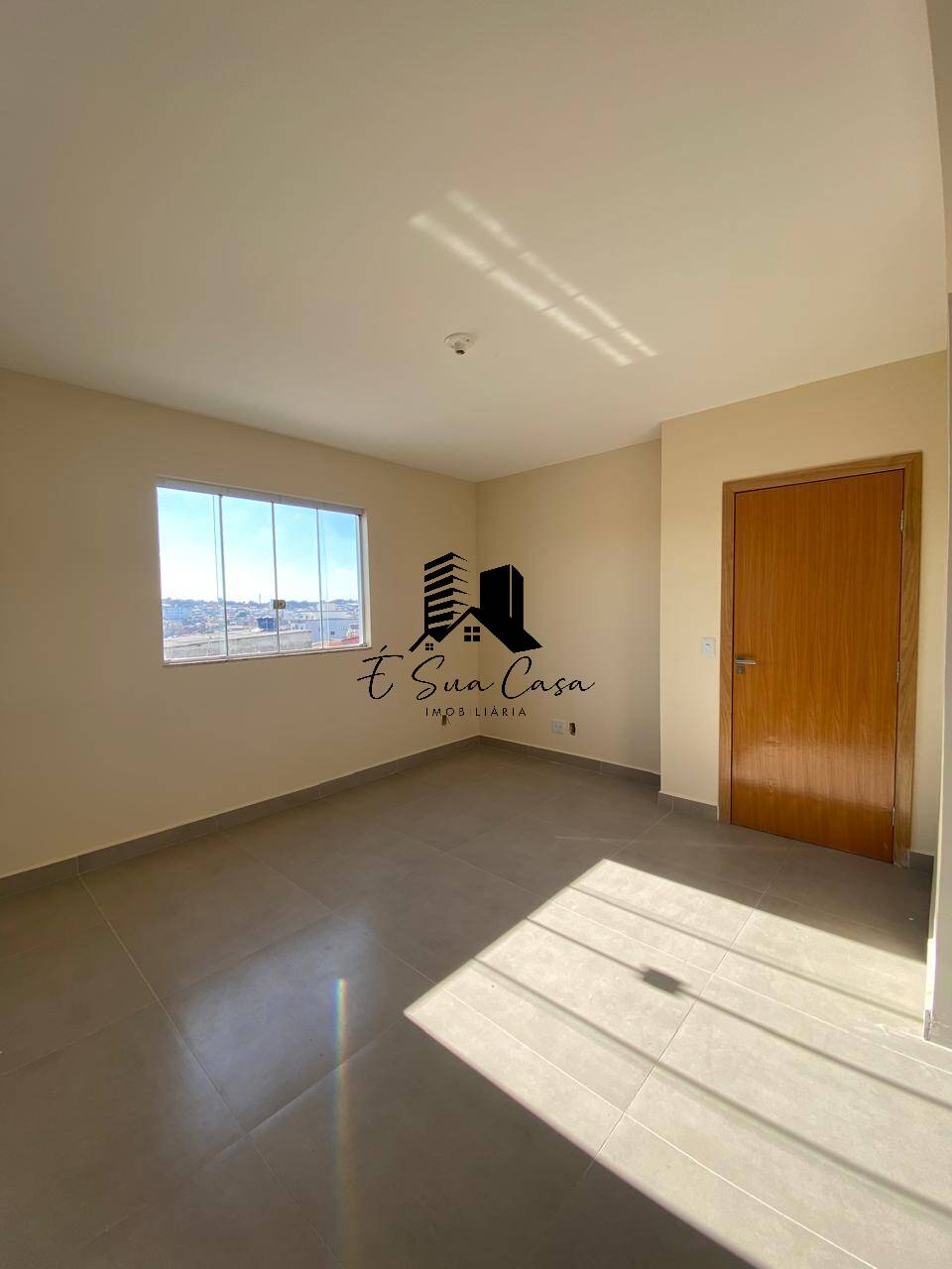 Apartamento à venda com 2 quartos, 62m² - Foto 4