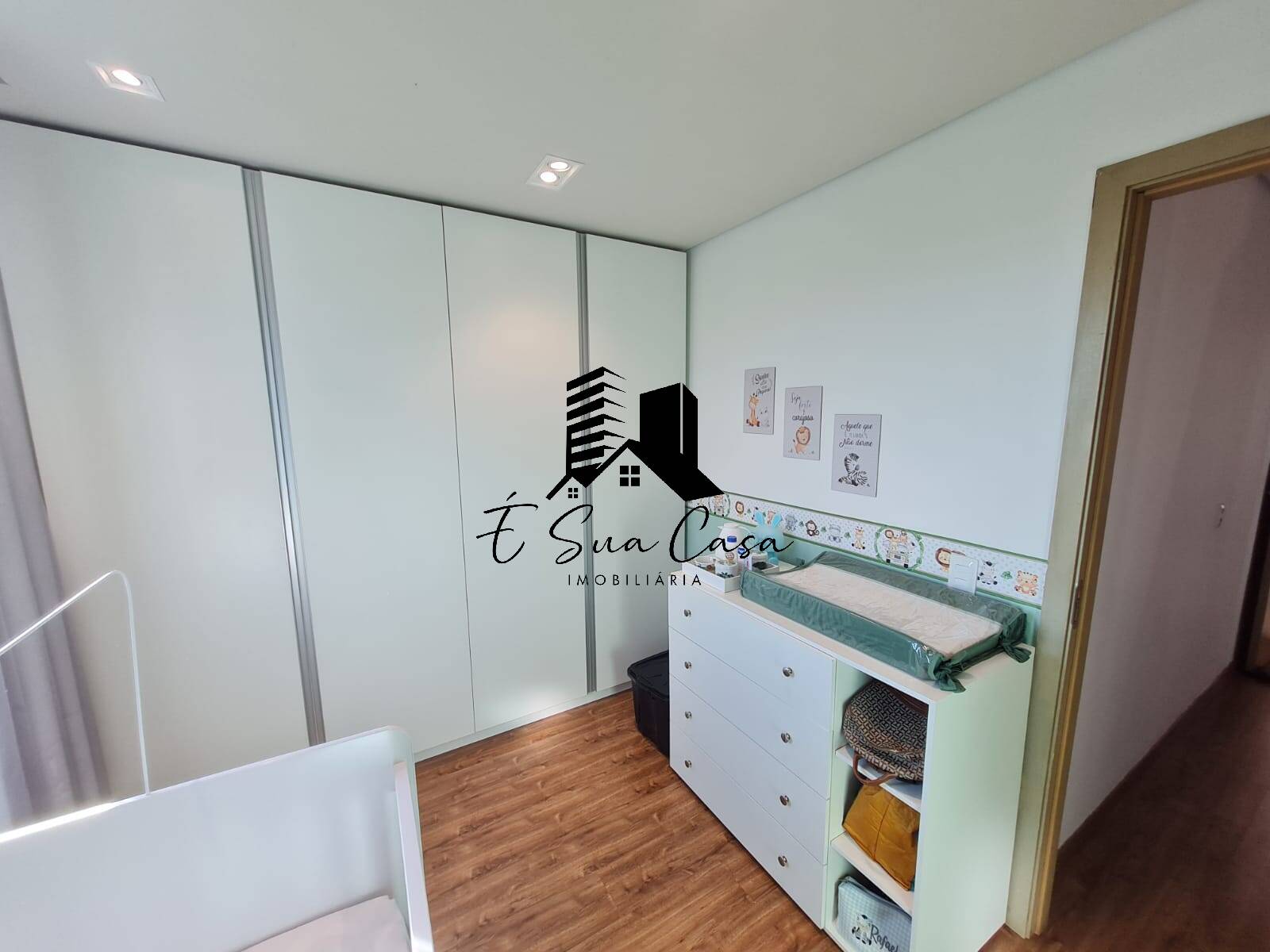 Apartamento à venda com 2 quartos, 65m² - Foto 15