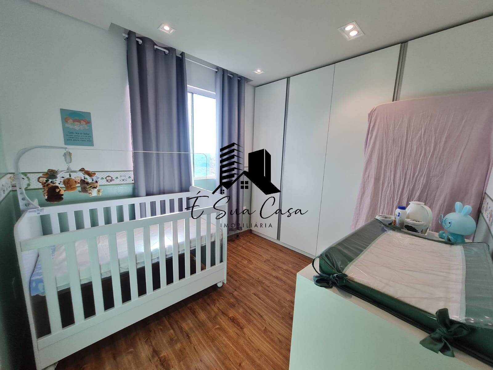 Apartamento à venda com 2 quartos, 65m² - Foto 17