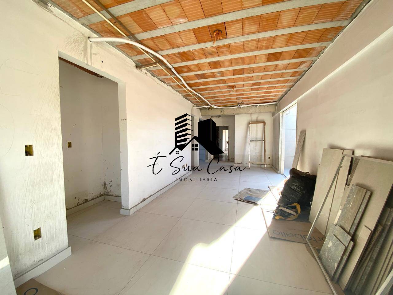 Apartamento à venda com 3 quartos, 114m² - Foto 4