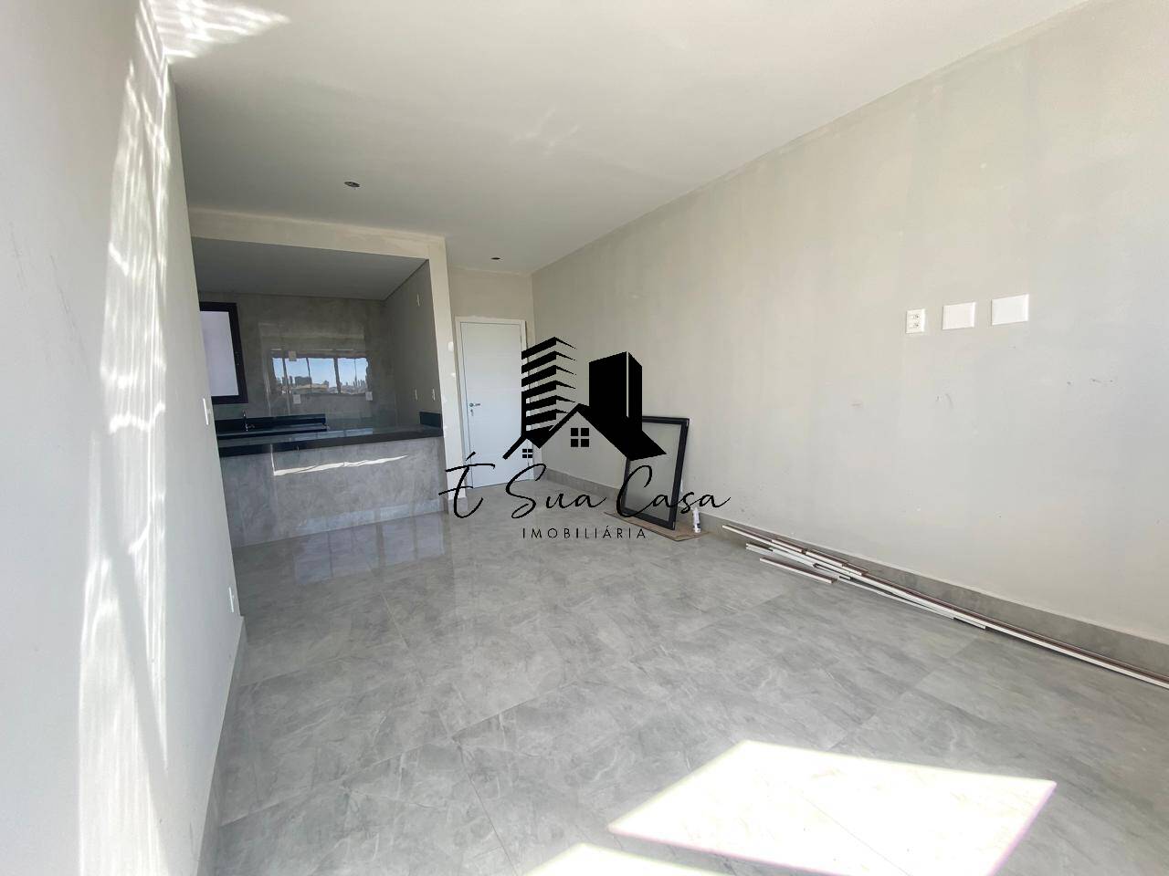 Apartamento à venda com 2 quartos, 102m² - Foto 2