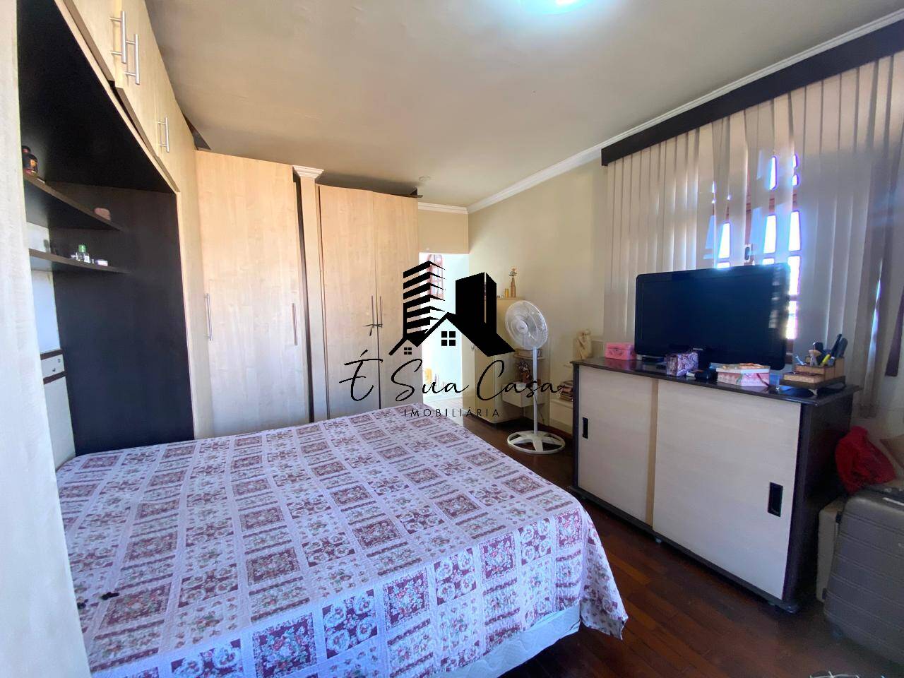 Casa à venda com 3 quartos, 200m² - Foto 24