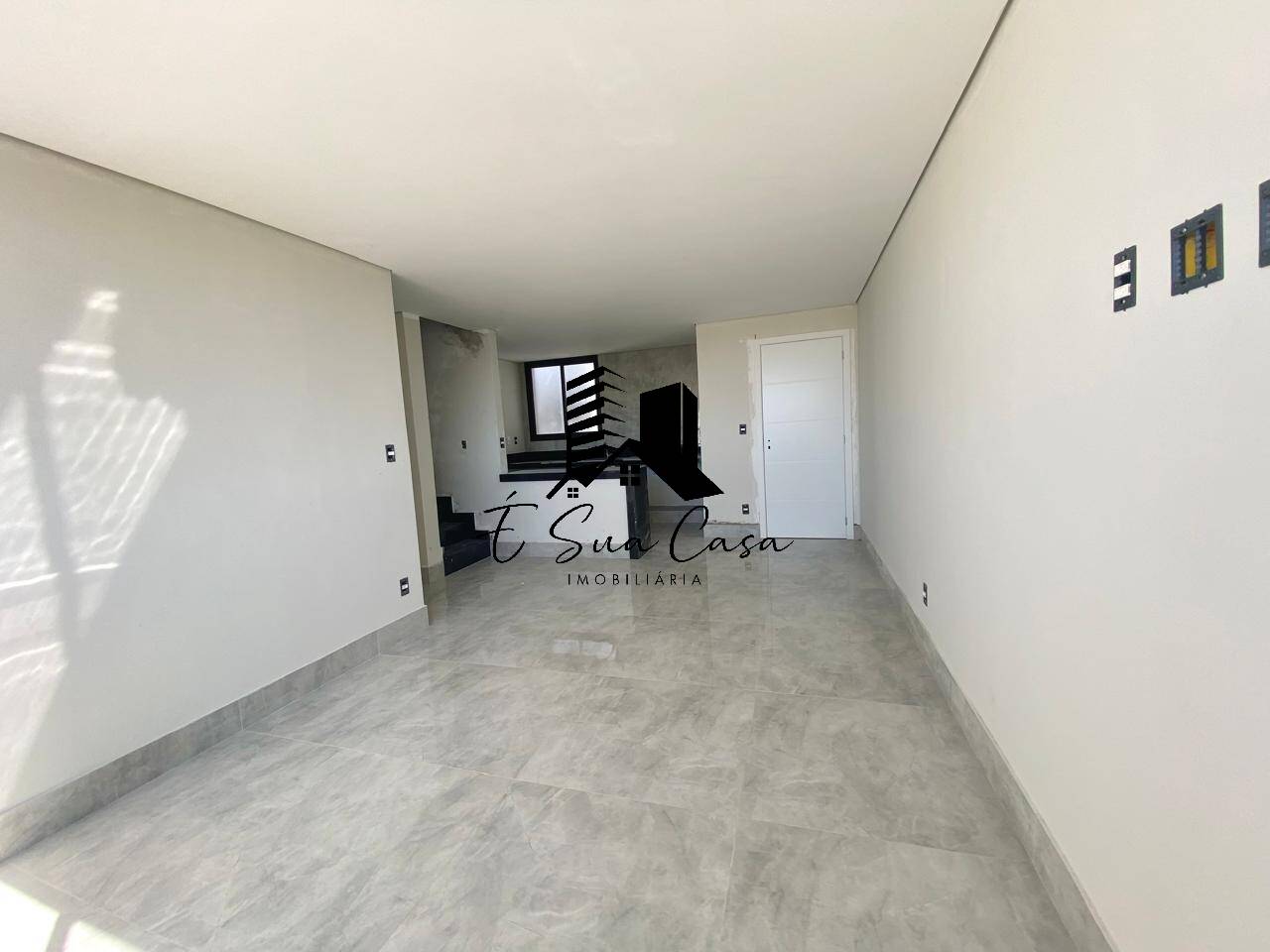 Apartamento à venda com 2 quartos, 205m² - Foto 4