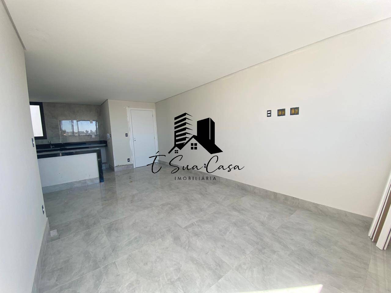 Apartamento à venda com 2 quartos, 205m² - Foto 3