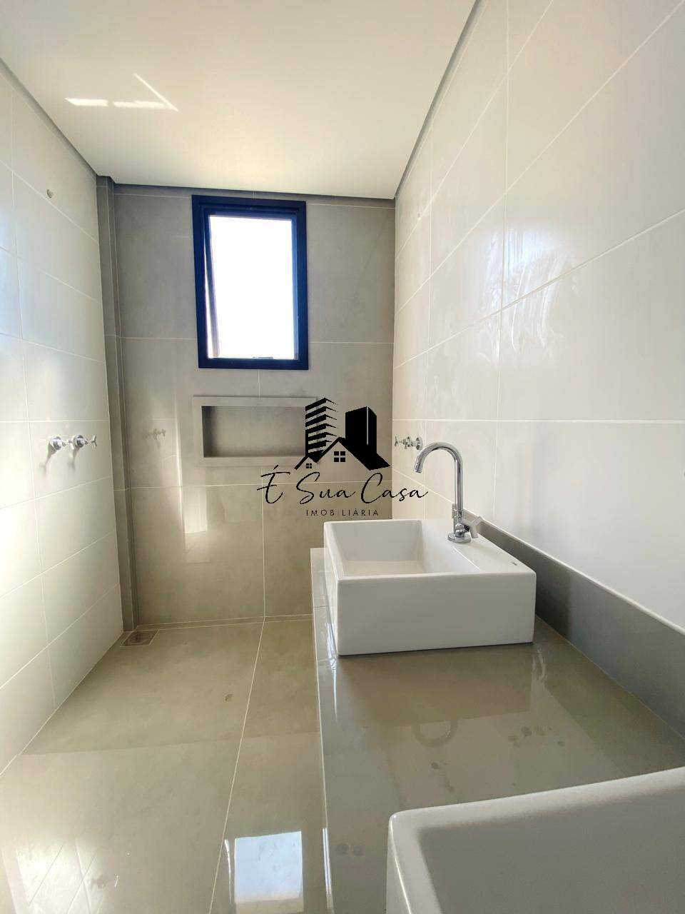 Apartamento à venda com 3 quartos, 229m² - Foto 11