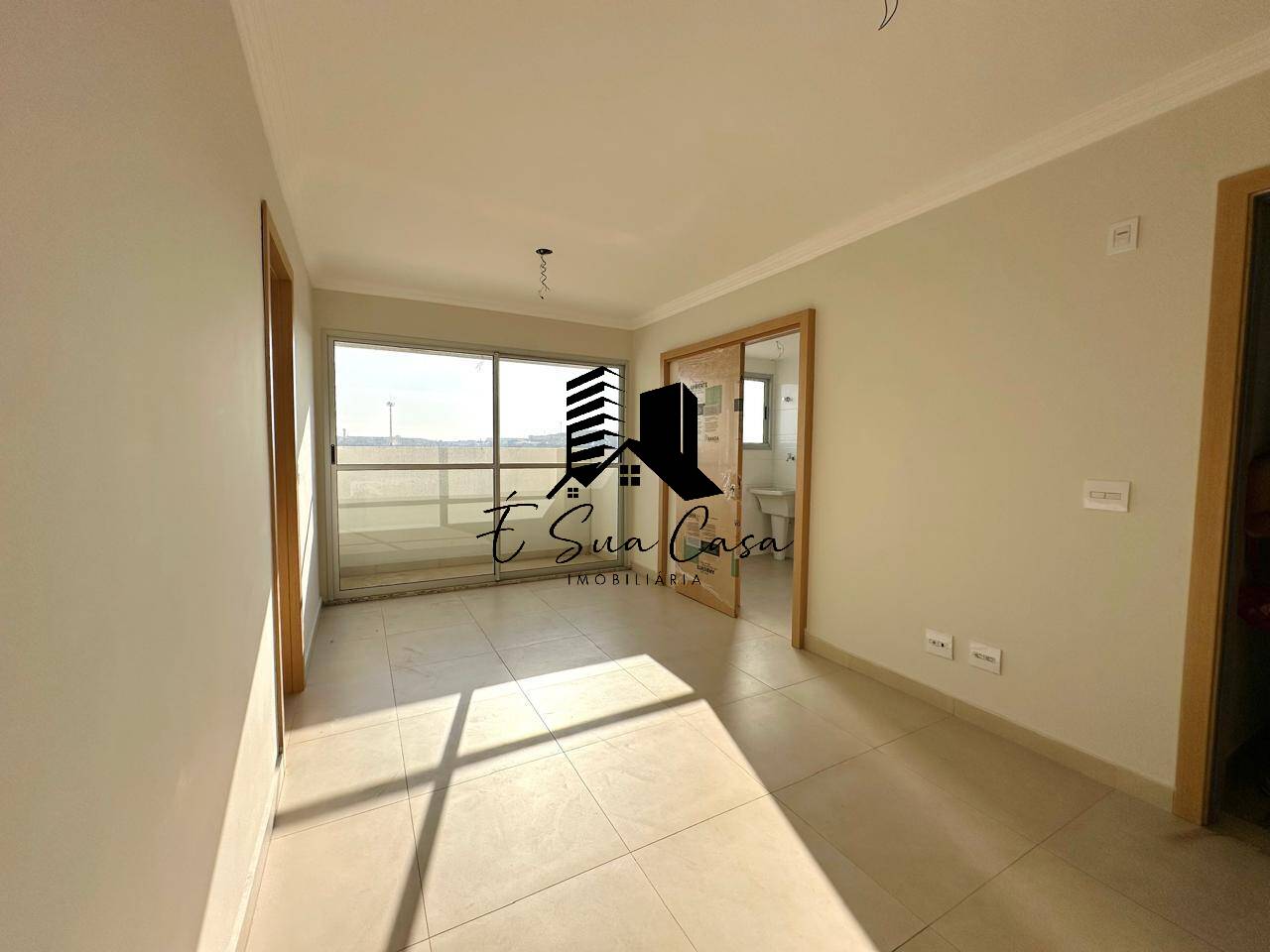 Apartamento à venda com 3 quartos, 70m² - Foto 2