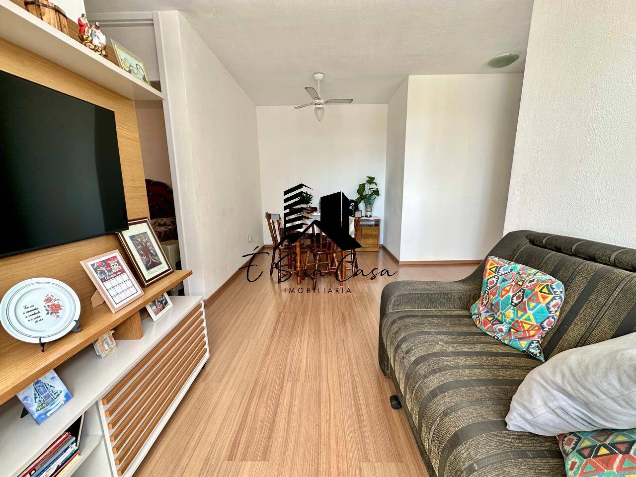 Apartamento à venda com 2 quartos, 49m² - Foto 1