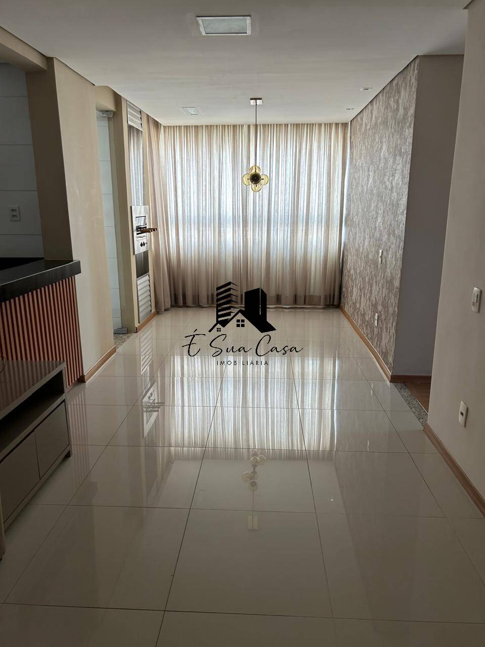 Apartamento à venda com 3 quartos, 73m² - Foto 2