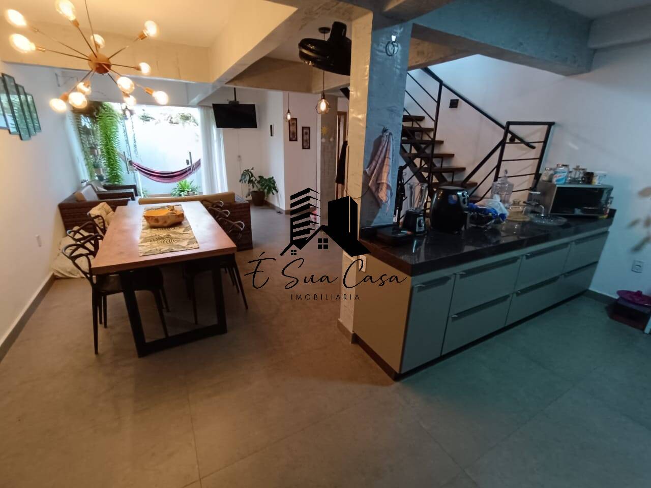 Casa à venda com 3 quartos, 150m² - Foto 4