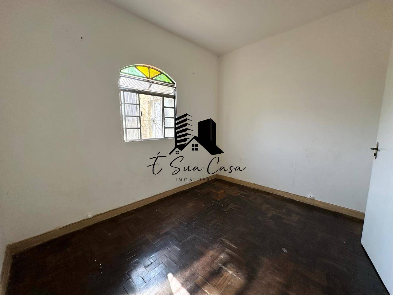 Casa à venda com 3 quartos, 360m² - Foto 19