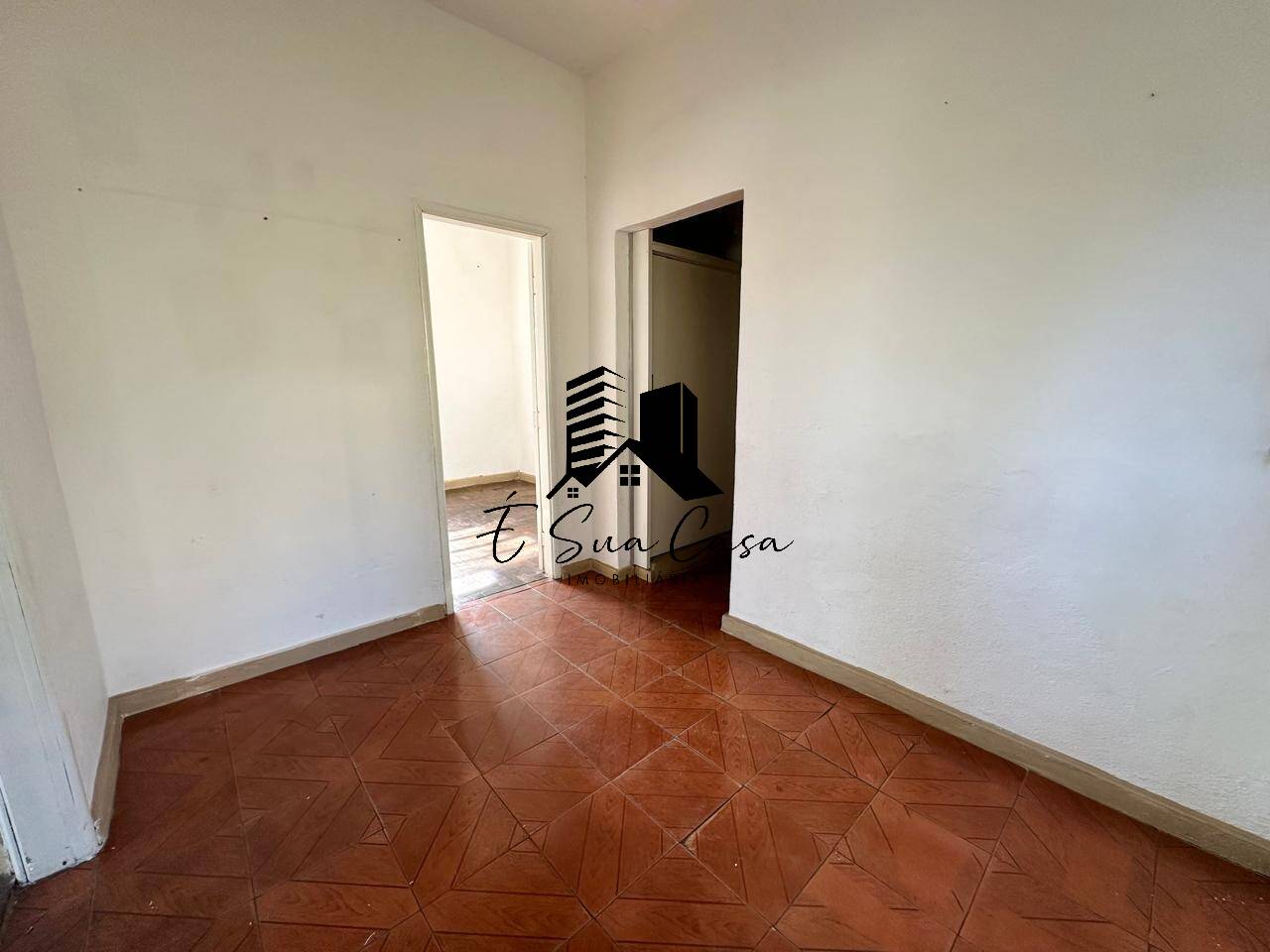 Casa à venda com 3 quartos, 360m² - Foto 32