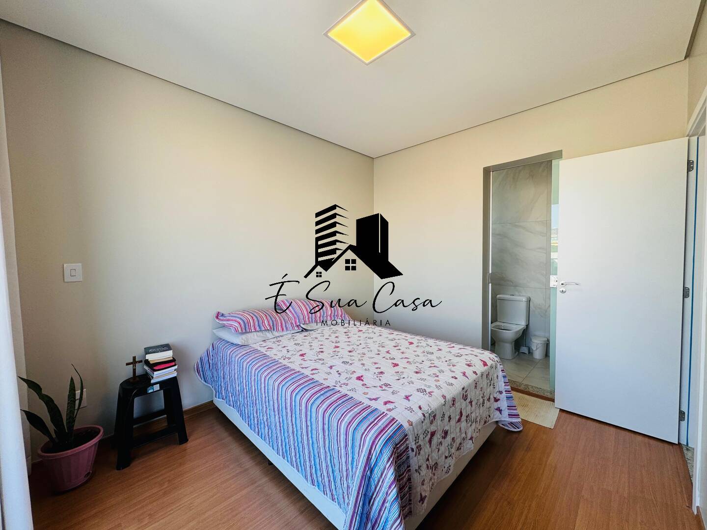 Apartamento à venda com 3 quartos, 85m² - Foto 4