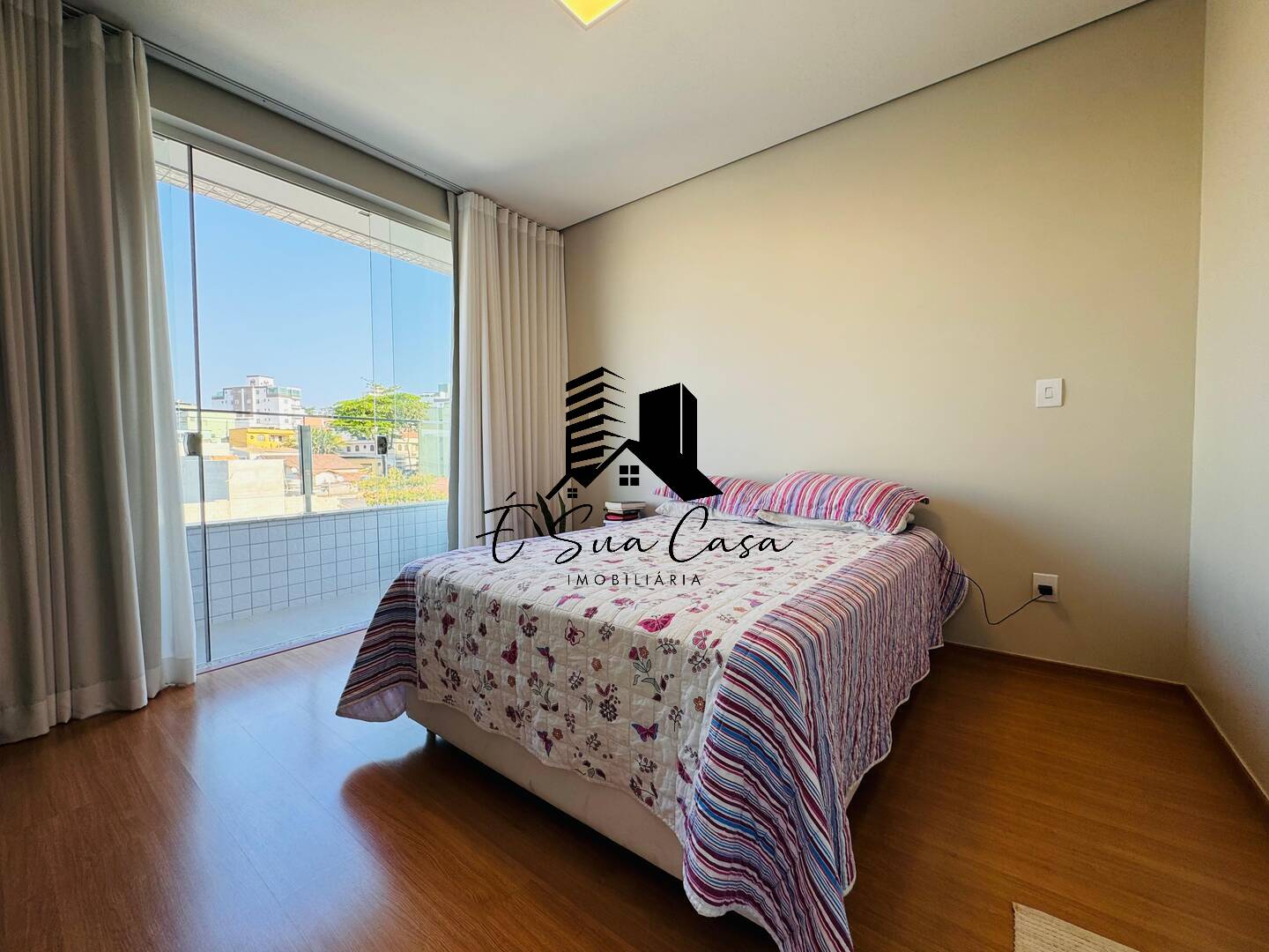 Apartamento à venda com 3 quartos, 85m² - Foto 1