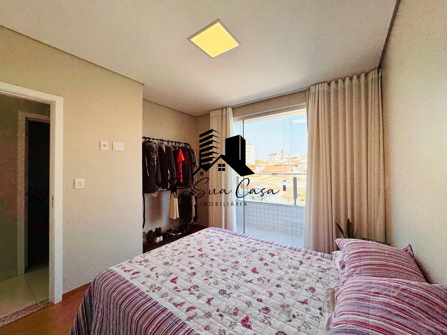 Apartamento à venda com 3 quartos, 85m² - Foto 2