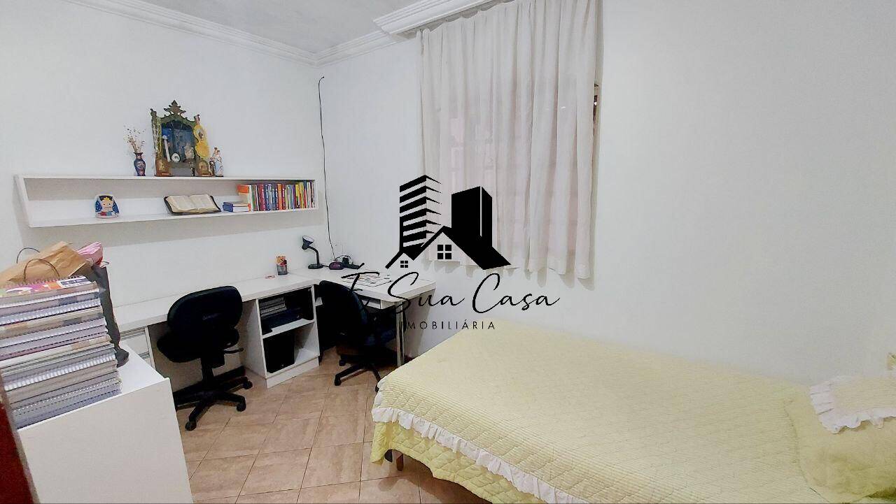 Casa à venda com 3 quartos, 210m² - Foto 13