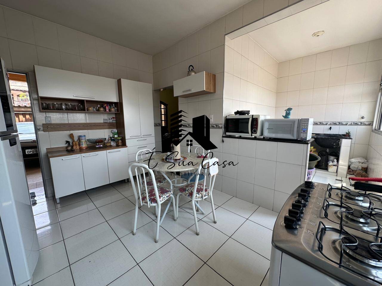 Casa à venda com 3 quartos, 360m² - Foto 12