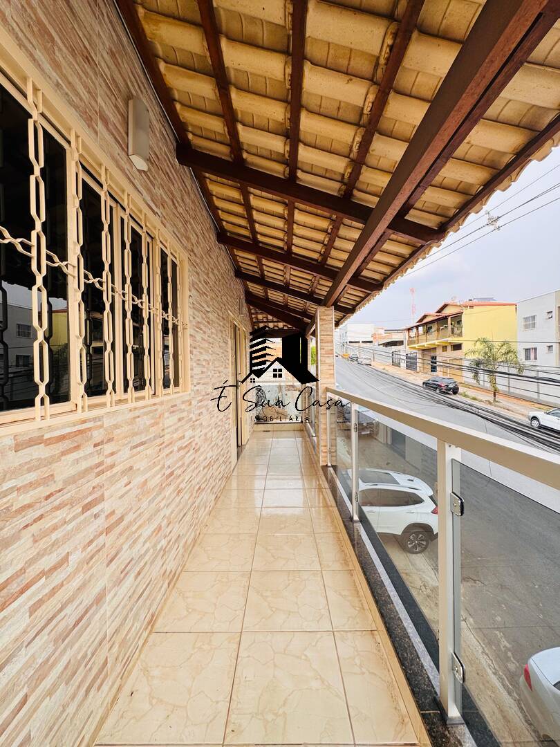 Casa à venda com 2 quartos, 300m² - Foto 15