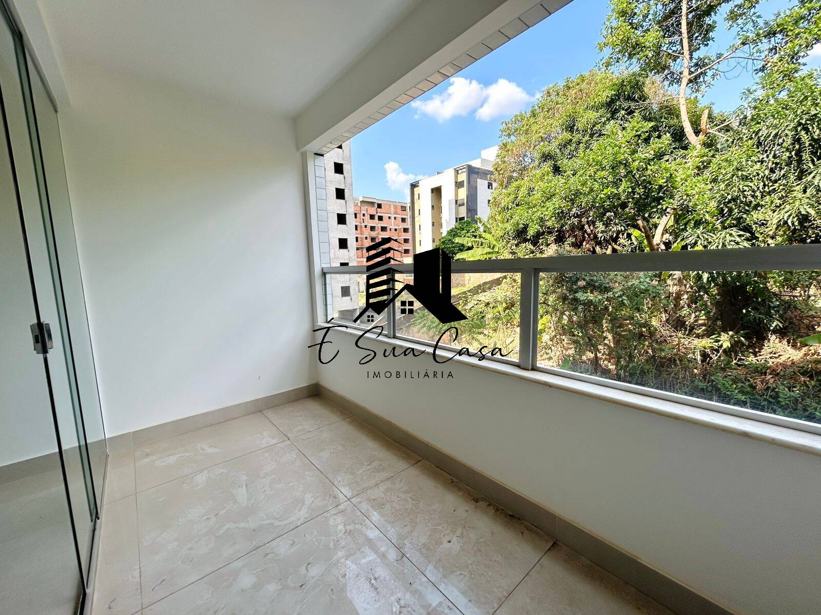 Apartamento à venda com 3 quartos, 92m² - Foto 5