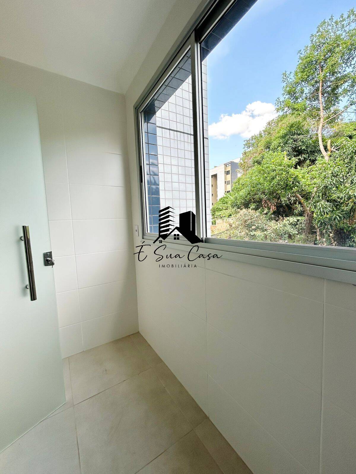 Apartamento à venda com 3 quartos, 92m² - Foto 11