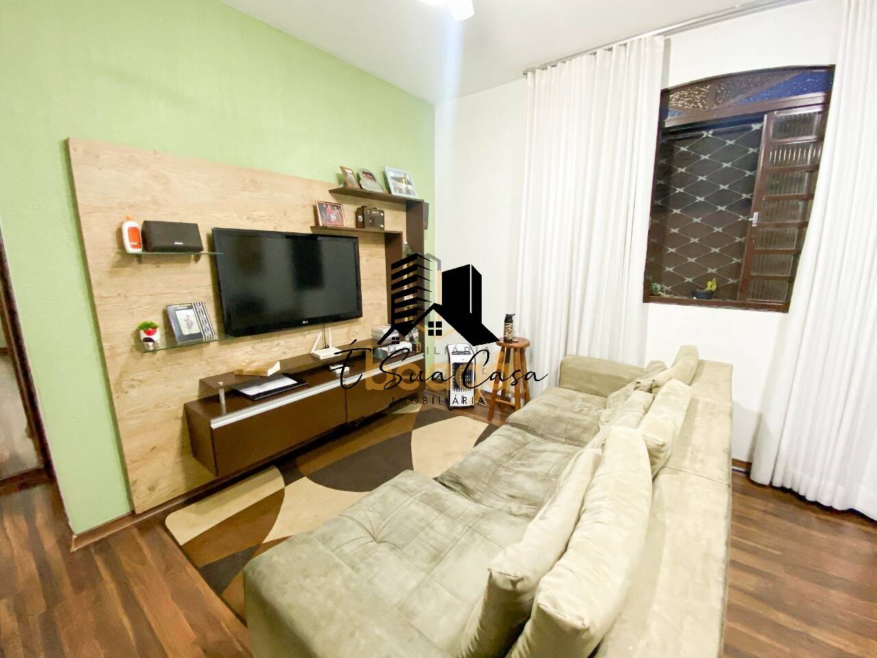 Apartamento à venda com 2 quartos, 67m² - Foto 2