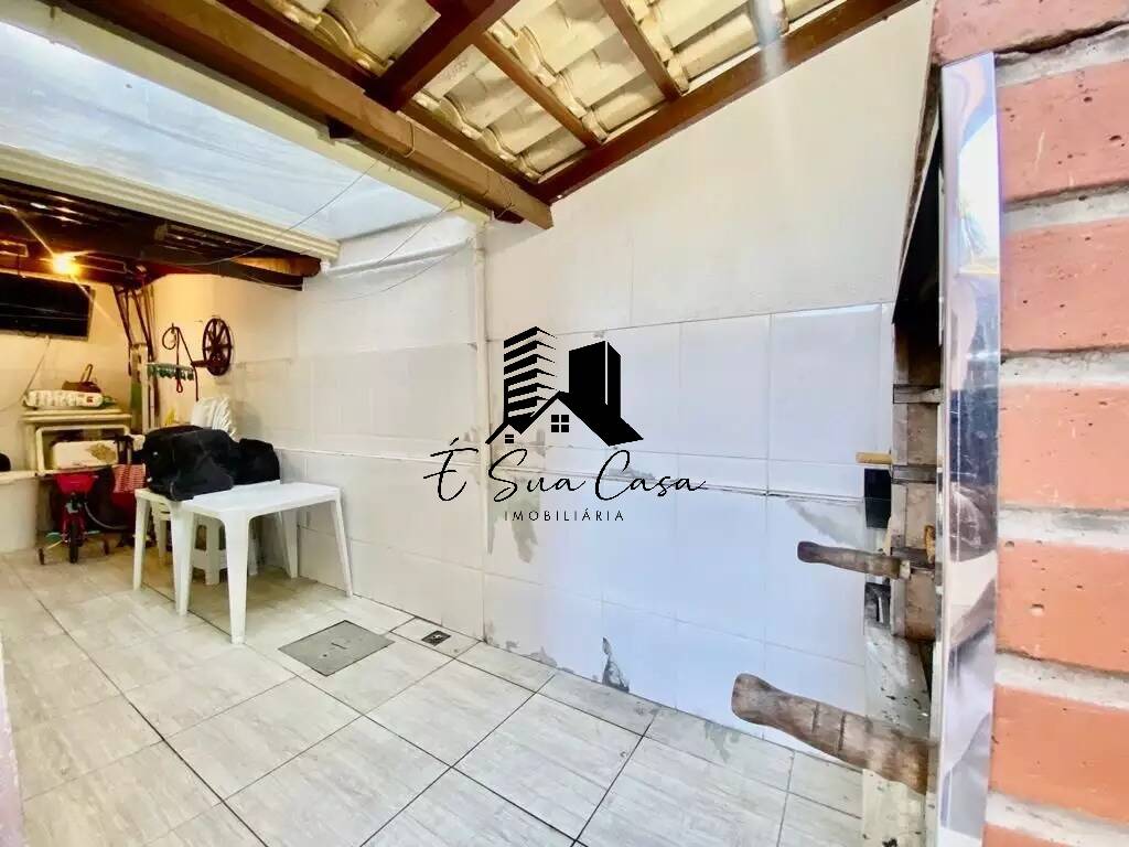 Casa à venda com 3 quartos, 130m² - Foto 27