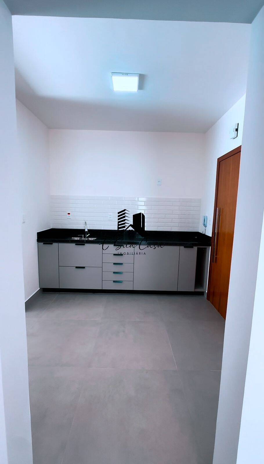 Apartamento à venda com 3 quartos, 241m² - Foto 12