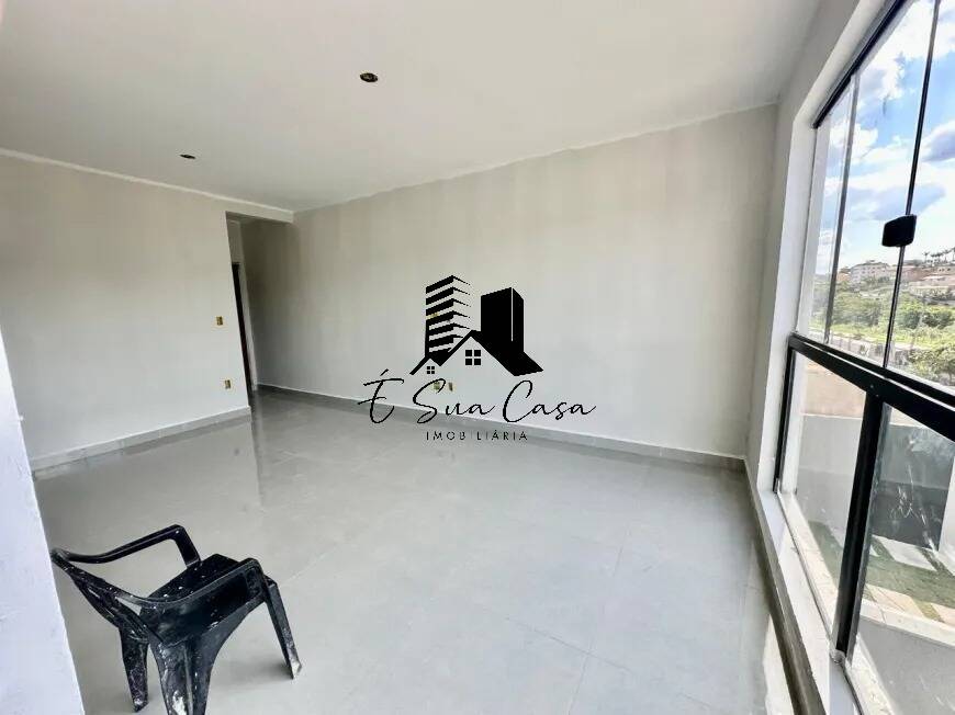 Casa à venda com 3 quartos, 168m² - Foto 4