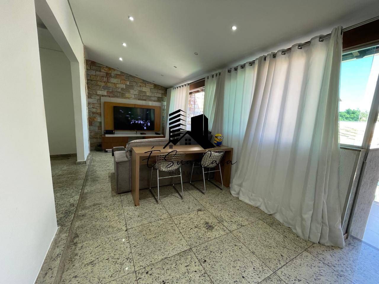 Casa à venda com 4 quartos, 160m² - Foto 13