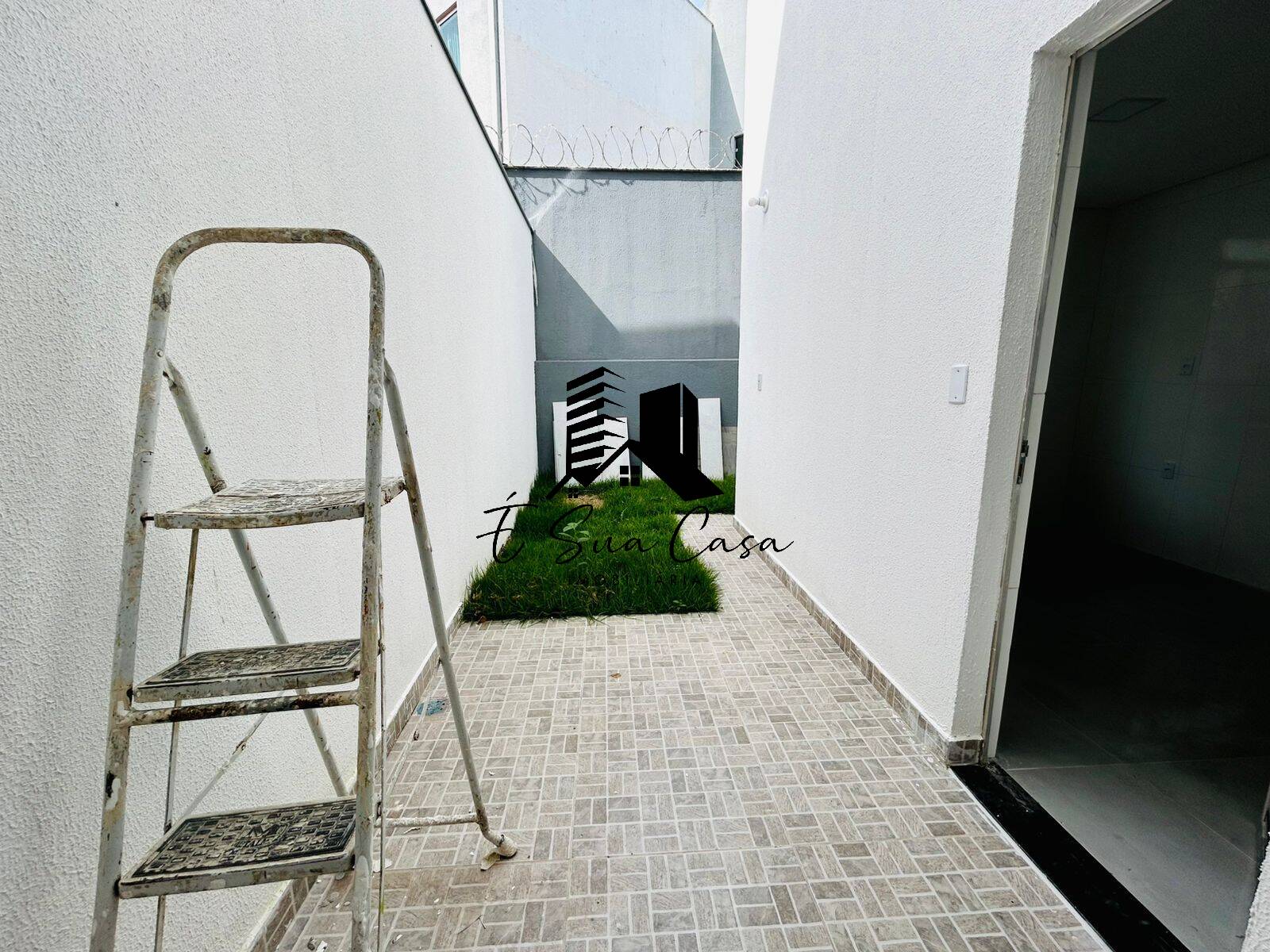 Casa à venda com 3 quartos, 120m² - Foto 30