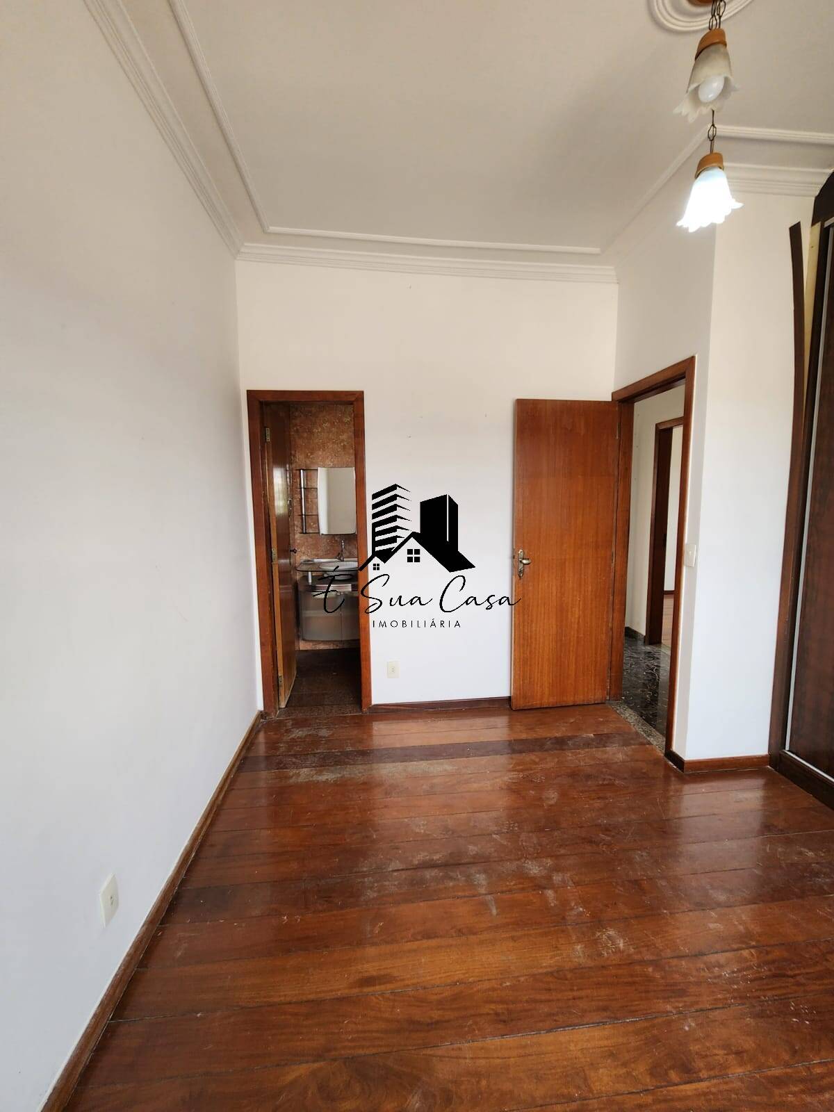 Casa à venda com 3 quartos, 400m² - Foto 26