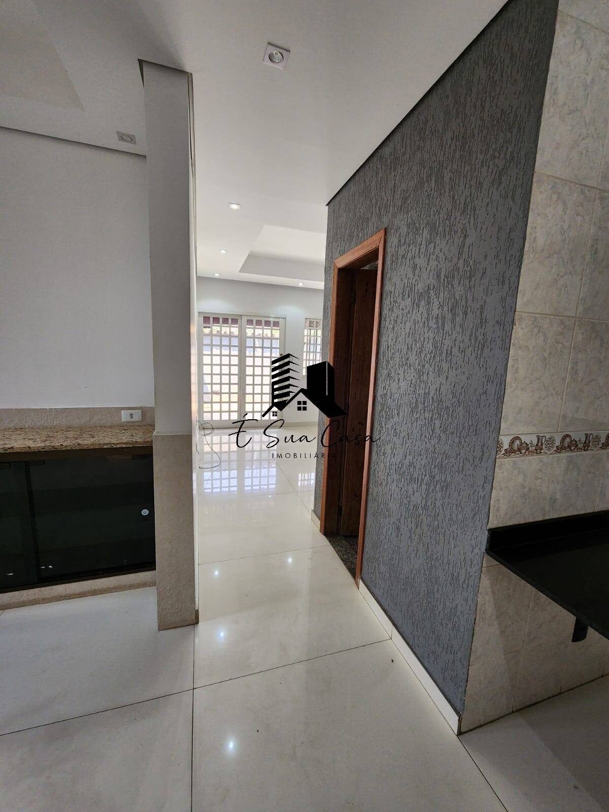 Casa à venda com 3 quartos, 400m² - Foto 11