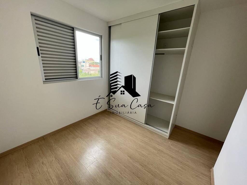 Apartamento à venda com 2 quartos, 61m² - Foto 4