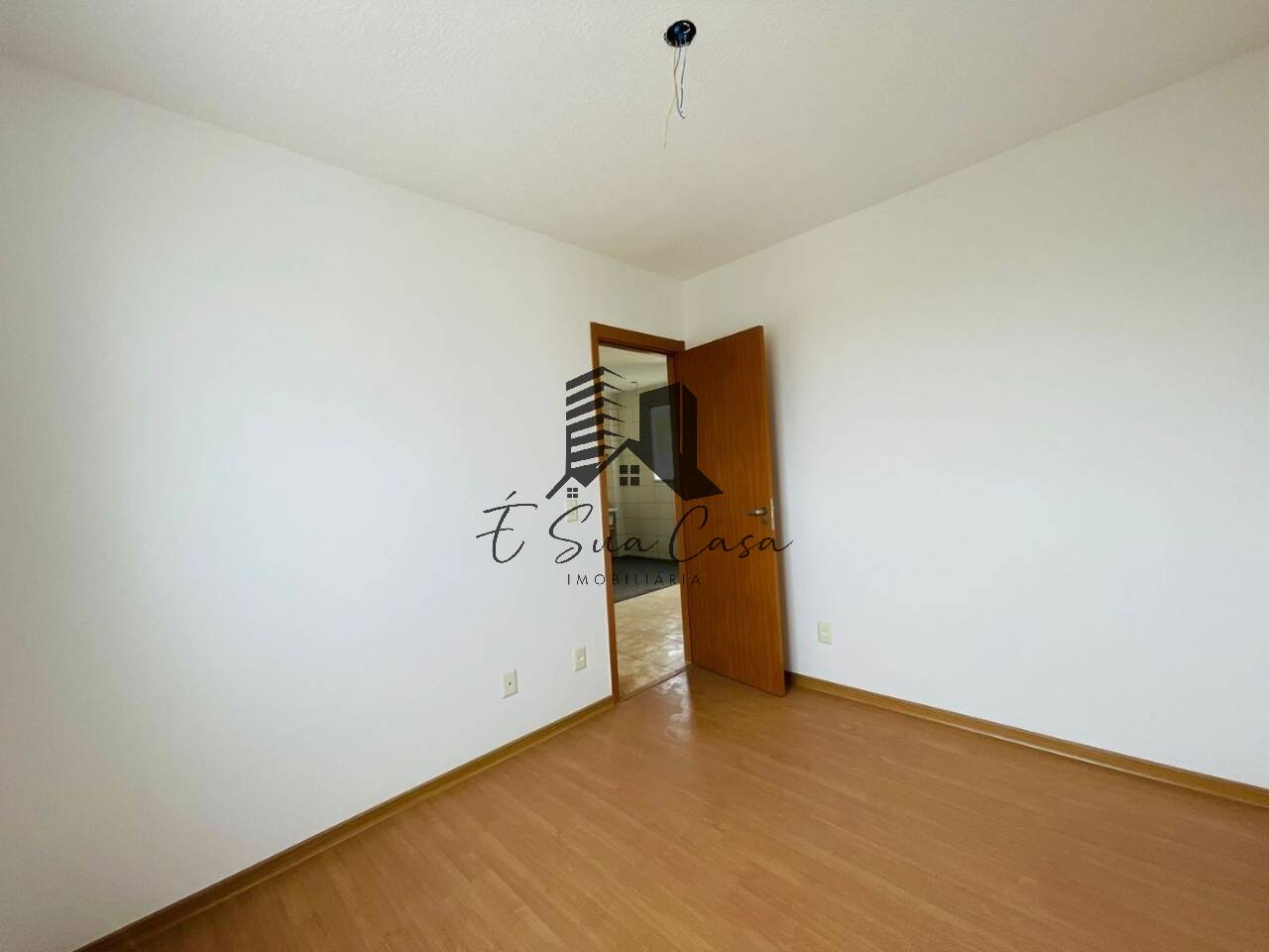 Apartamento à venda com 2 quartos, 45m² - Foto 4